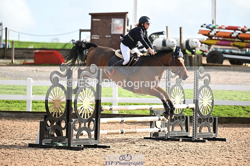 241026A-114751-00786 - SAT Cls 8 Pony Discovery and 90cm Open