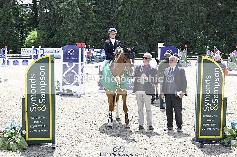 250525A-131701-17617 - Presentations Section B CCI 3 Star Long