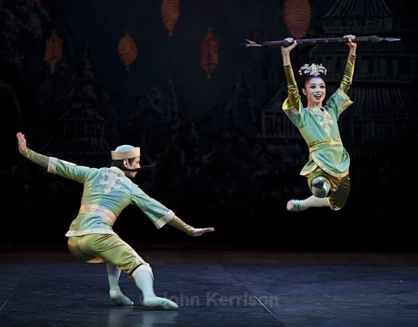  - Nutcracker