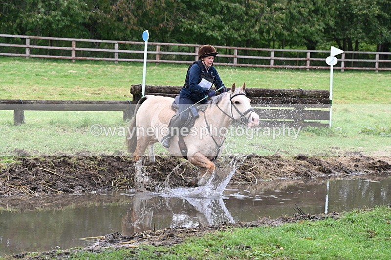 WJ6_6574 - Time at Photographer 12:41 to 13:05