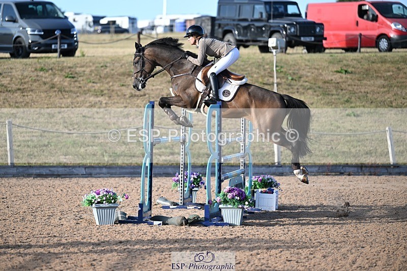 260731-190902-07084 - Cls 15 Snr Foxhunter