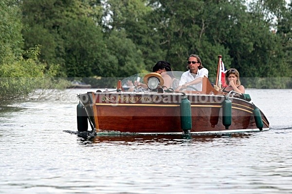 090704 FORVER J IMG_1918 - HENLEY REGATTA  SATURDAY 4th JULY 2009