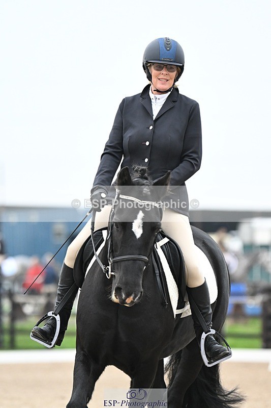 241103-094904-00214 - Intro 3 - 9.40 to 10.40