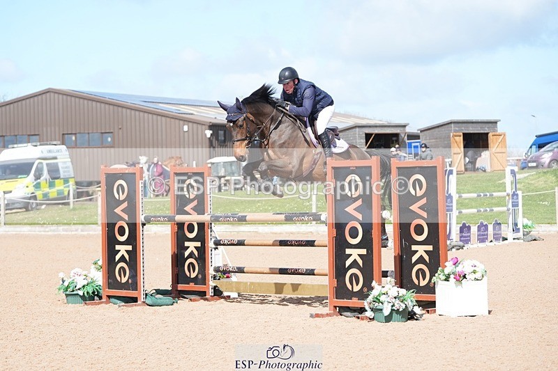 260328-115047-03265 - Cls 15 Foxhunter