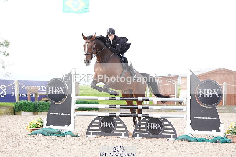 241004A-115620-00372 - Fri 02 Snr 1.05m Open