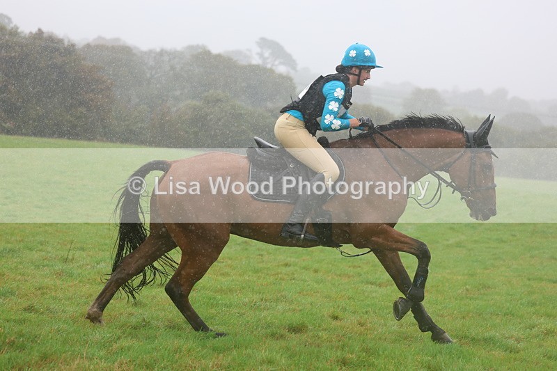 3E7A1889 - Class 4: 80cm: Box