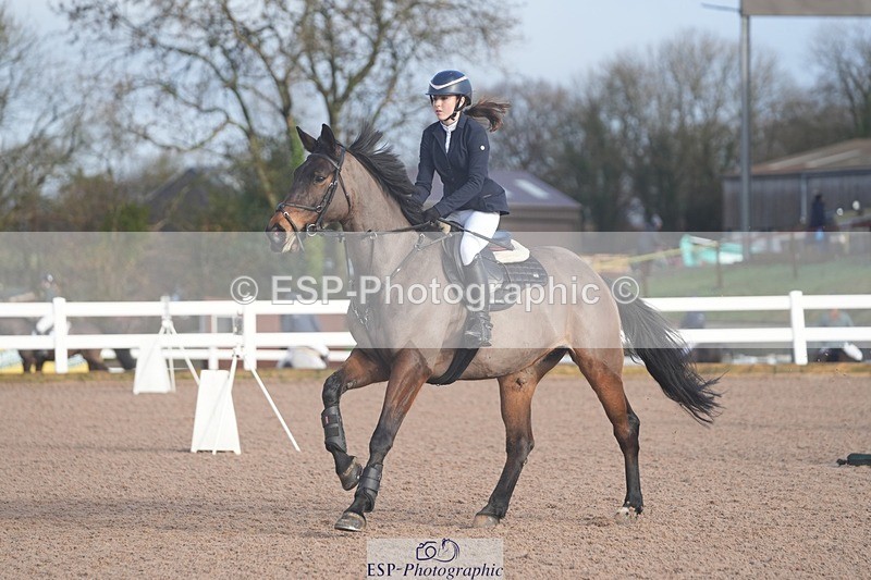 260201-101508-03025 - Cls 16 British Novice and 90cm