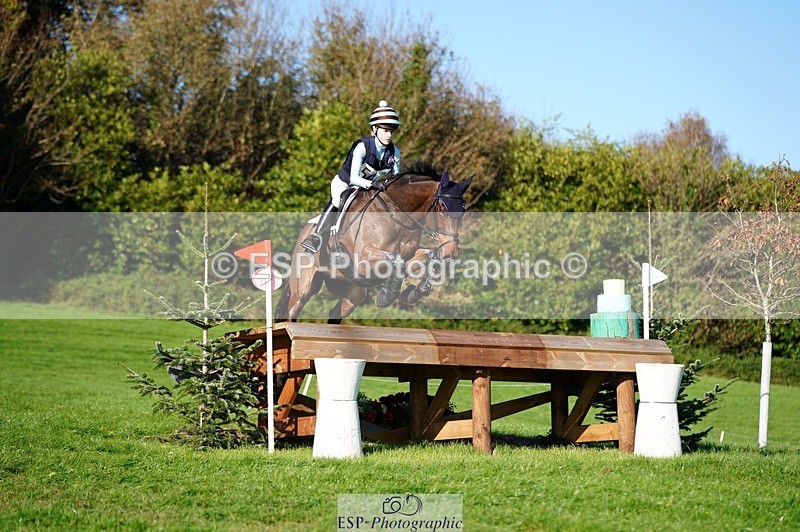 241026-145628-14263 - 548-Fenella.Redvers-DANCING.PADDE