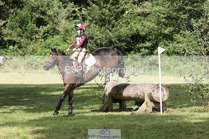 240825X-112305-32247 - 70cm XC 11.00 to 12.00