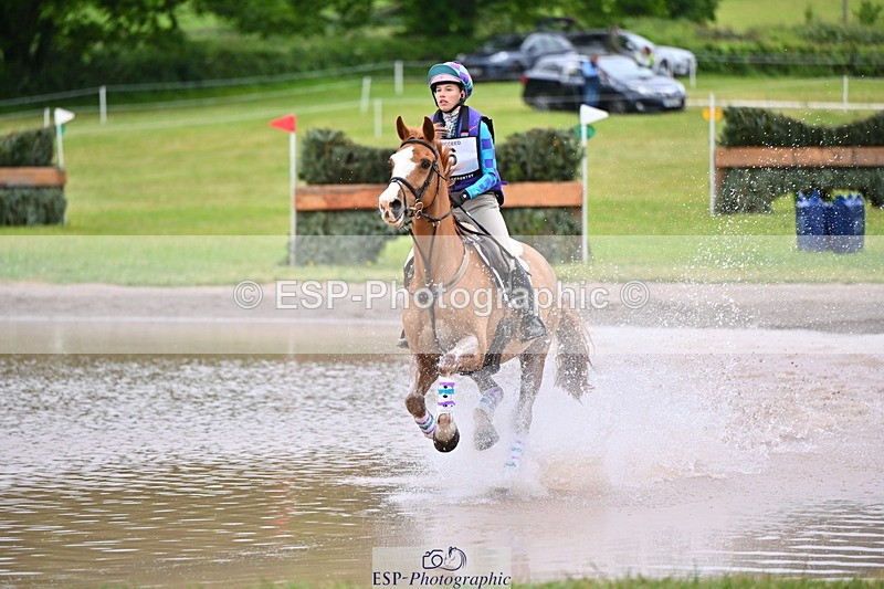 250524A-093712-08738 - A-006-Holly.Clarke-NICO