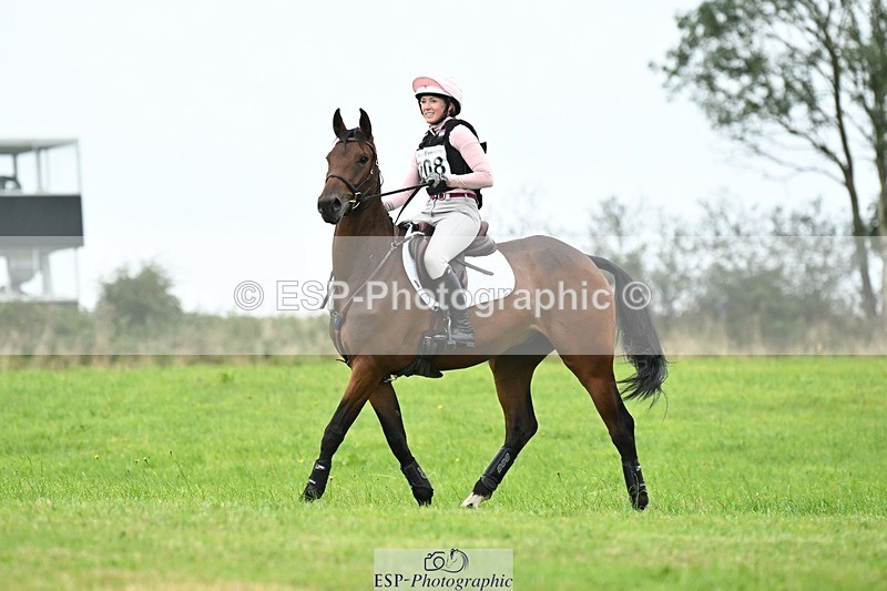 240831A-145819-04760 - 208-Kate.Rowe-PARKER.G