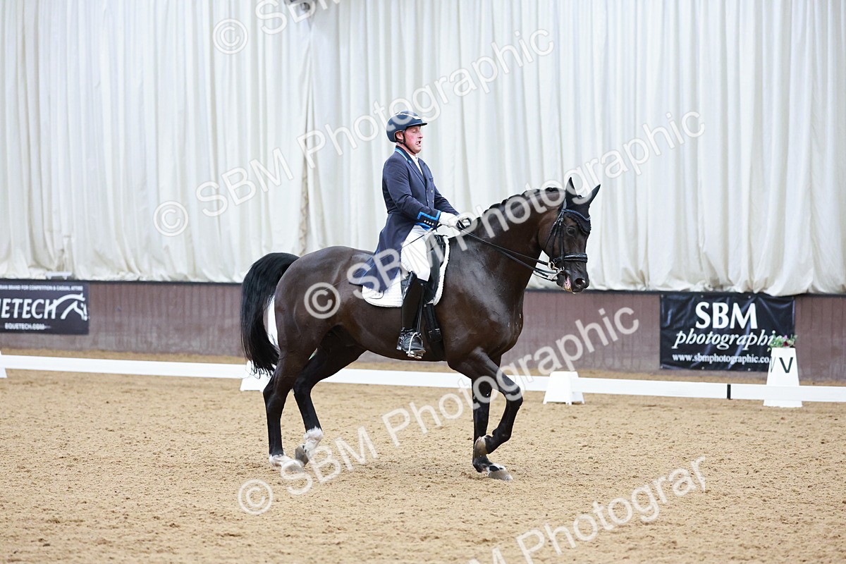SBM_015984 - Class 5 - FEI INT II - 15.48-17.00
