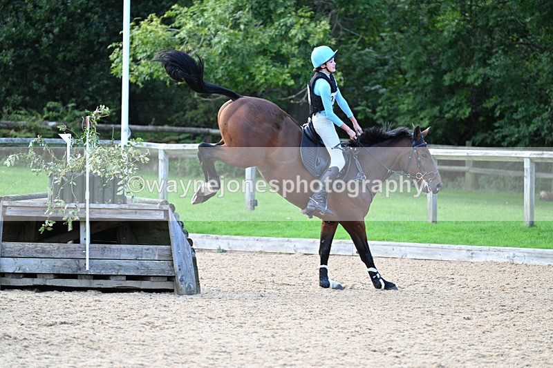 WJ7_6127 - Time 16:55 to 17:11