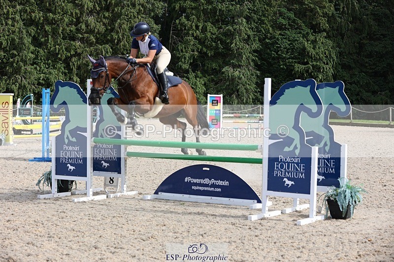 230908-152544-02483 - Cls 8 Snr 1.05m Open