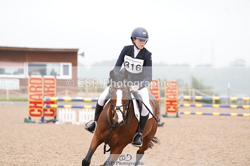 240901A-092450-05351 - 316-Francesca.Lawrence-WITH.A.LITTLE.BIT.OF.LUCK