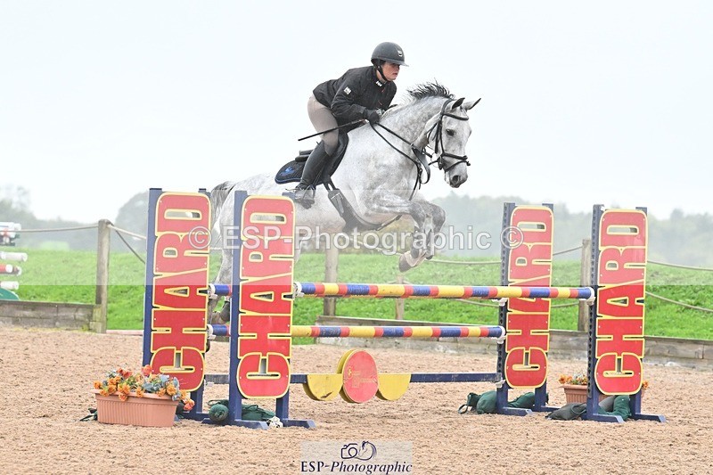 251003-123304-00758 - Cls 2 Newcomers and 1.10m