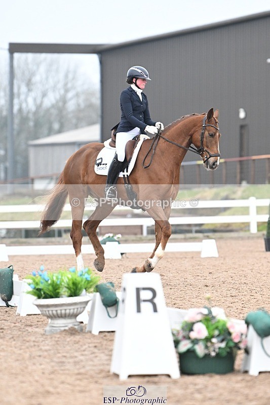 250216-134937-05787 - 257-Beth.Bainbridge-NEWTON.GLOVETROTTER