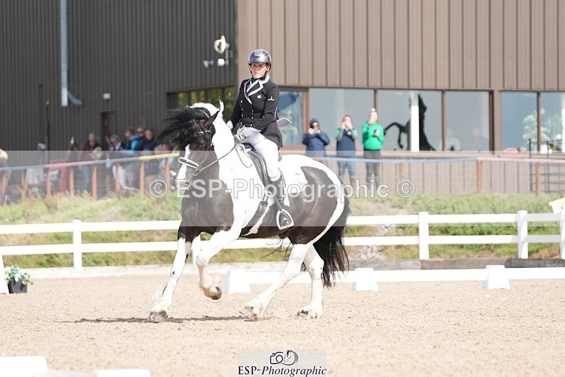 250906-123213-02212 - 014-Katrina.EllisSilverstor.IV