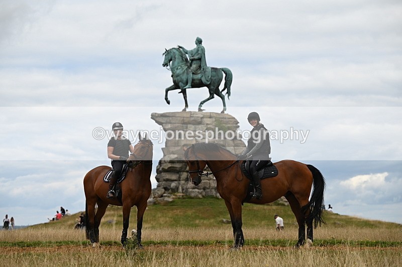 DSC_6631 - Time at Statue 12:45 to 13:15