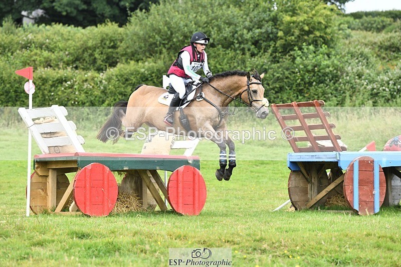 240630-112823-00328 - 102-Emily_Dobson-Silverlinings_Aphrodite