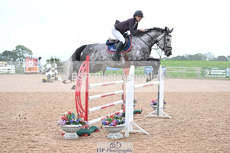 231013A-130203-02285 - Cls 8 Blue Chip Power Jump Off and Presentations