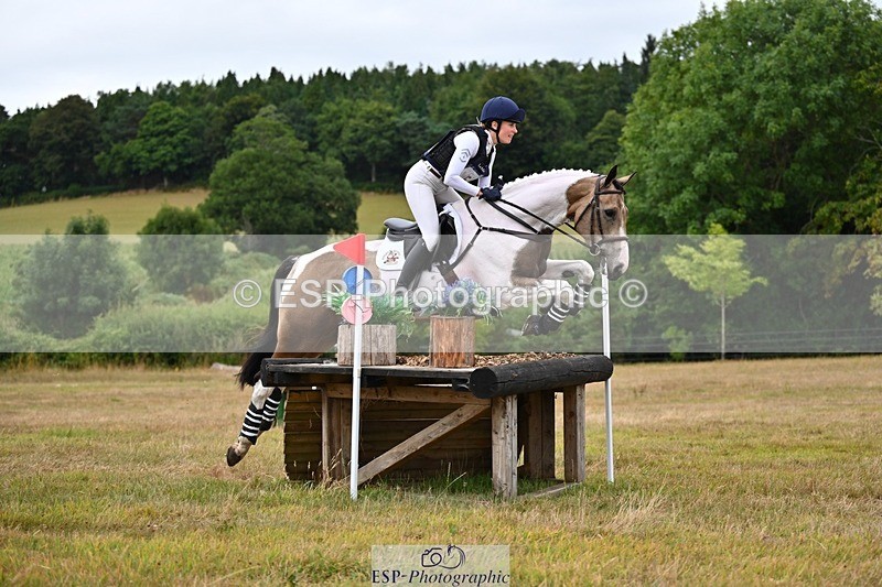 250803A-115451-11020 - L-516-Chloe.Robinson-BRACKENSPA'S.KEEP.A.SECRET