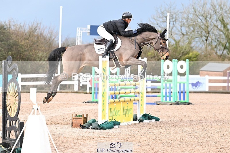 260128-131931-00533 - Snr Newcomers 1.10m
