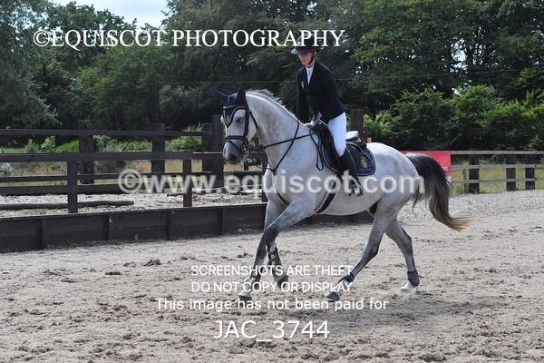 JAC_3744 - CLASS 5  Senior Newcomers/ 1.10m Open