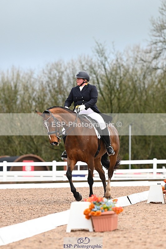 240218A-093932-05182 - 201-Emily.farleigh-Wake.up