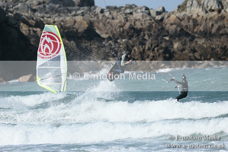 KS 020413-215 - Kite Surfing