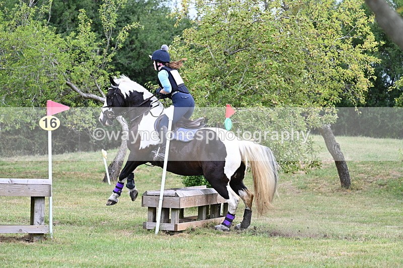 WJ7_4567 - 60cm XC Time 09:48 to 09:57