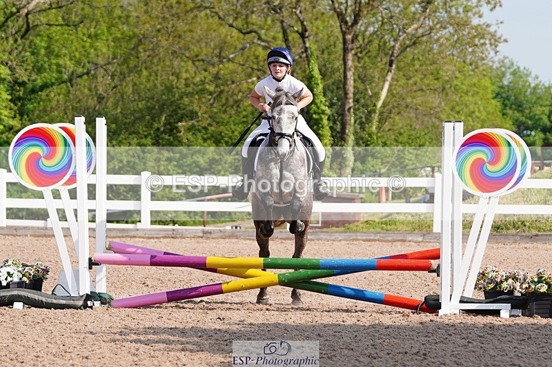 250503-094020-00110 - Cls 16 Clear Round 40cm and 50cm