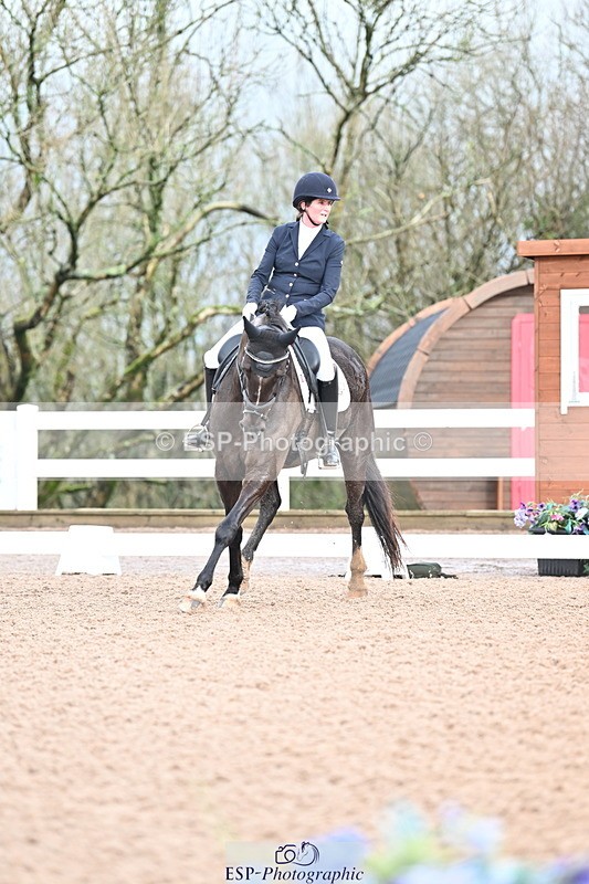 240218A-093922-04813 - 102-Caroline.Squire-Viva.Venezuela