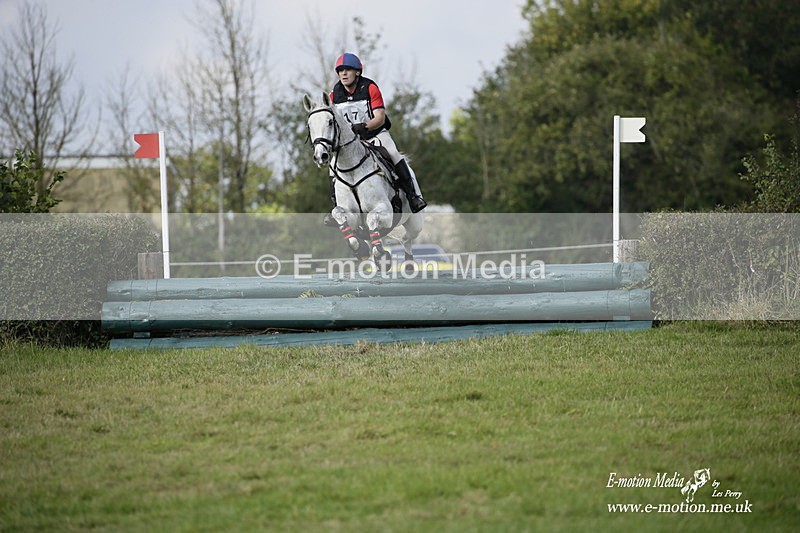  WWHT 171021 3108 - Intermediate (0.90m)  17/10/21