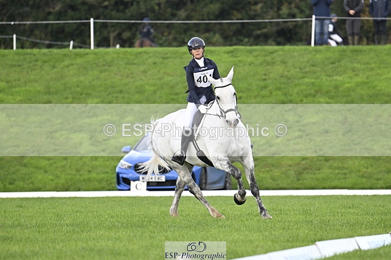 251023A-100614-02724 - F-401-Helen.Hickson