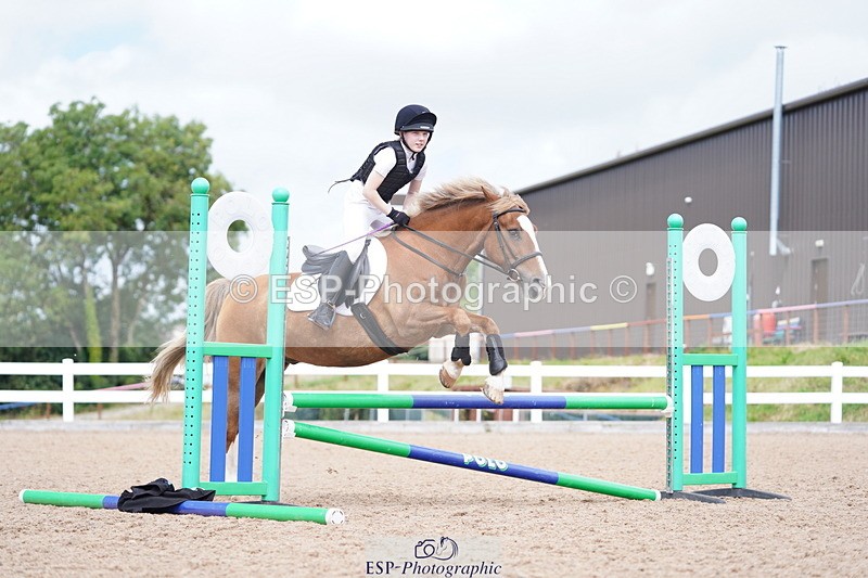 240809A-141202-01170 - Chase Me Charlie