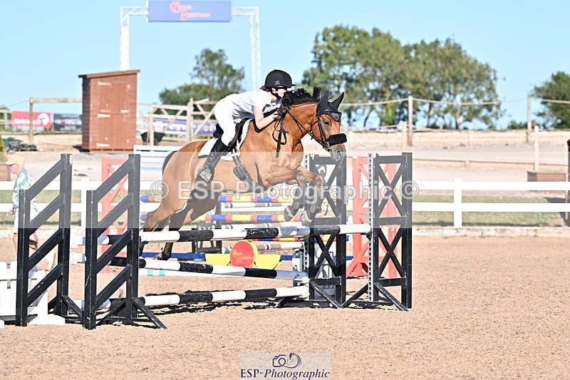 250708A-184713-00655 - 90cm Classes