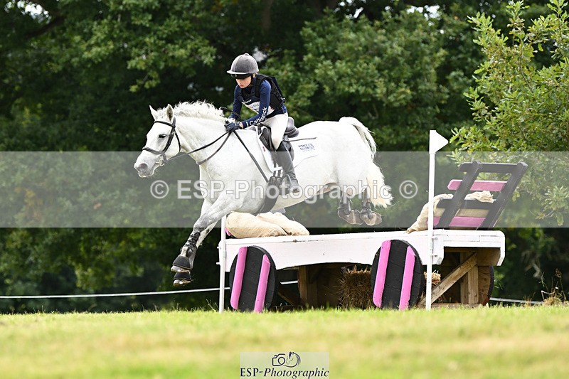 240825X-160546-36657 - 80cm XC 15.30 to 16.30