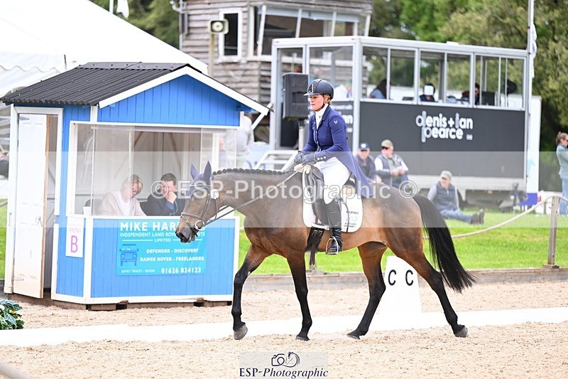 240524-114827-09037 - 521-DIVALI-Elaine_Pen