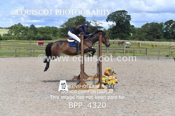 BPP_4320 - CLASS 18 SUN Stepping Stones 128/ 138cms Handicap