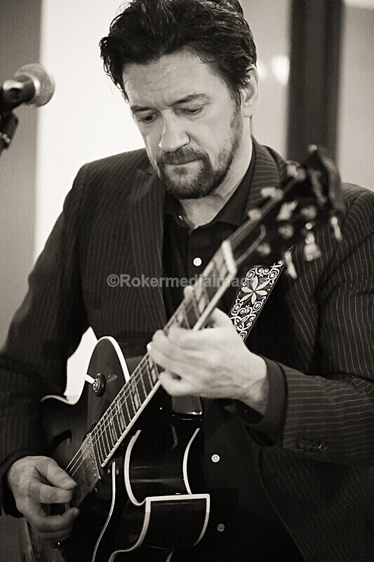 NKC-70 - Denny Illet and chums plays tribute to Nat King Cole