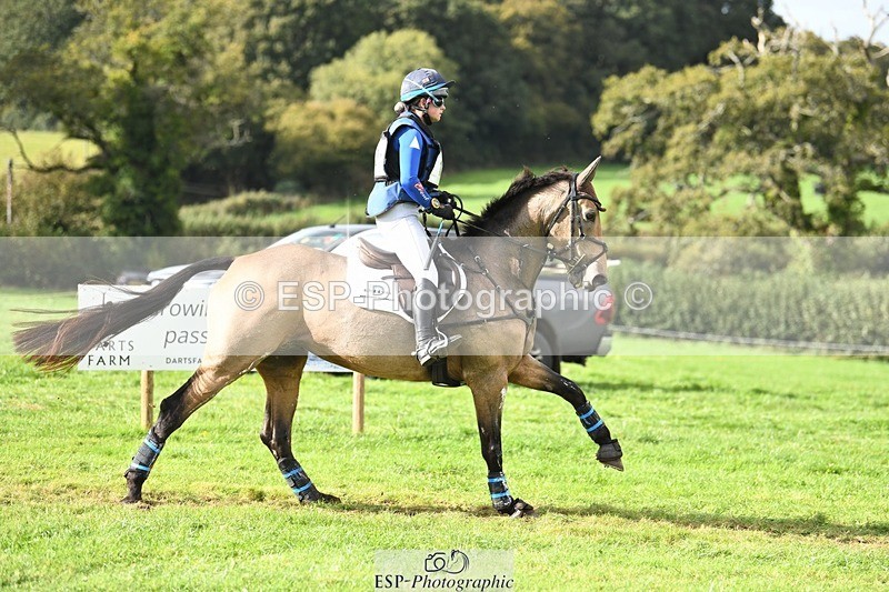 231020-142424-09728 - 130-DUNTOGETHER-Saffron.Cresswell-XC