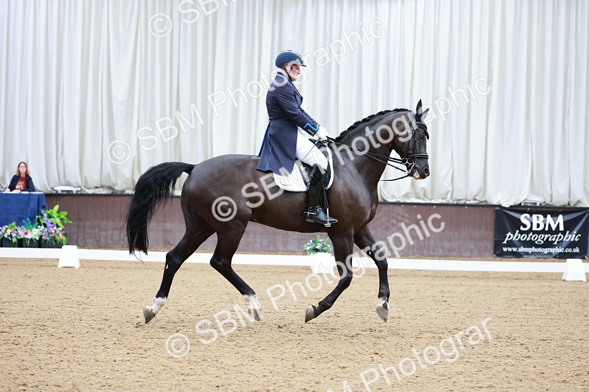 SBM_015924 - Class 5 - FEI INT II - 15.48-17.00