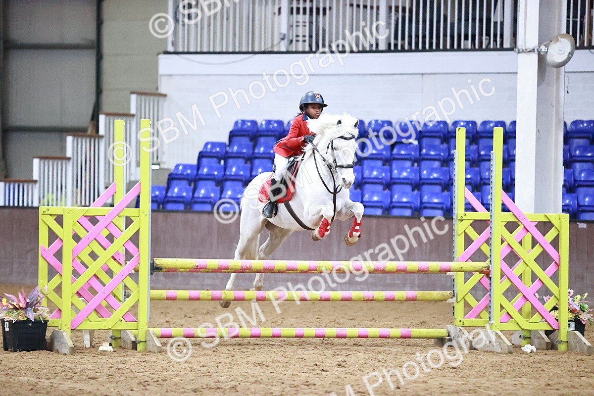 SBM_001764 - Class 9 - Pony Intro 75cm