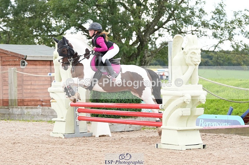 250921-144553-03722 - Cls 20 Pony 80cm Derby
