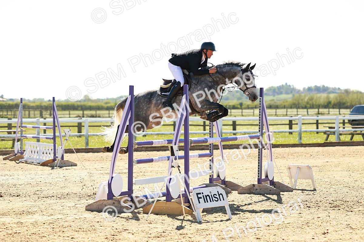 SBM_001842 - Class 5 - Senior Foxhunter - 1.20m