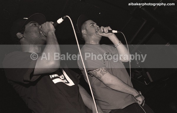 21 tb  shameless - Friends-&-Family @ the-roadhouse 04.02.06