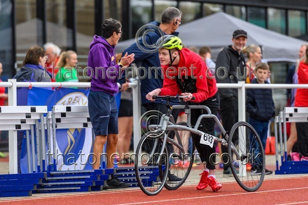 ComMast25-919172 - Track Male Set One