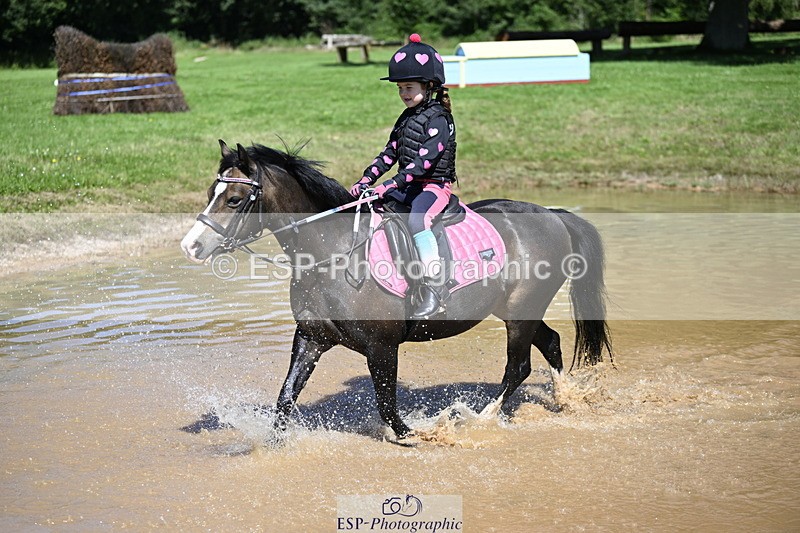 240728B-112205-00985 - Theo's Group XC