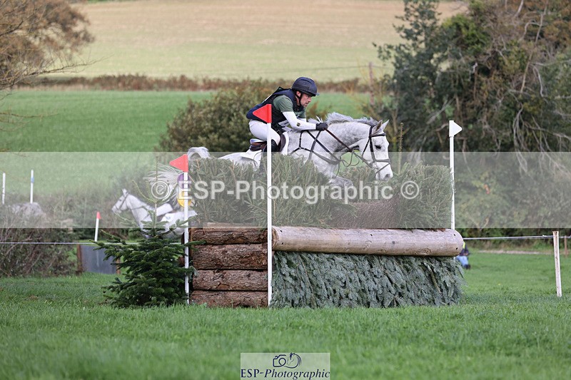 241025-130432-08563 - 107-Simon.Grieve-BEST.ESCAPADE